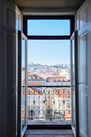 Central & Calm With Great View Lisboa المظهر الخارجي الصورة